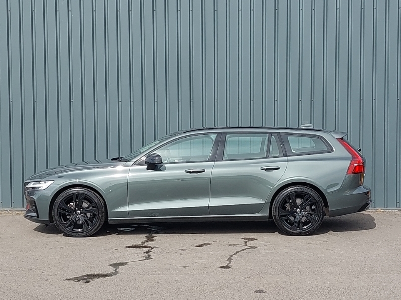 Volvo V60 2.0 B4p Plus Dark 7 Speed Green #4