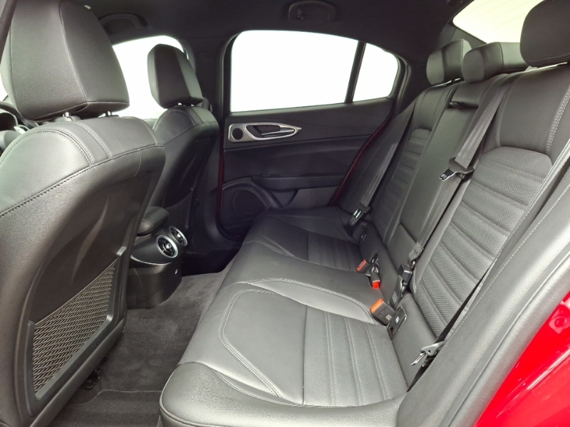 Alfa Romeo Giulia 2.0 Turbo Veloce Red #6