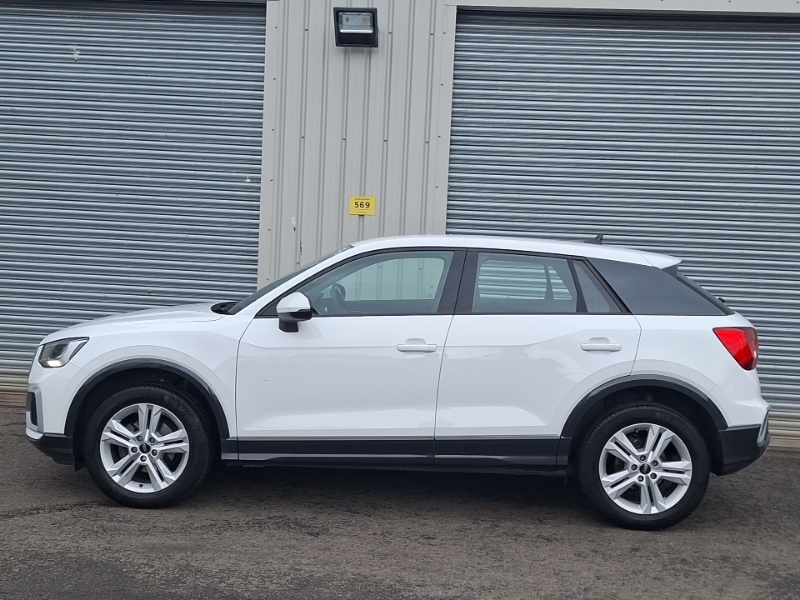 Audi Q2 30 Tfsi Sport White #4