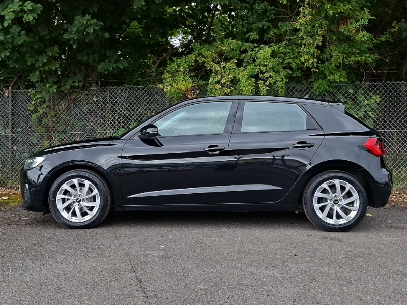 Audi A1 25 Tfsi Sport Black #4