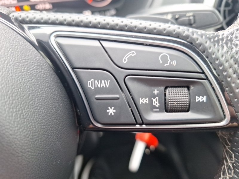 Audi Q2 30 Tfsi Technik  #12