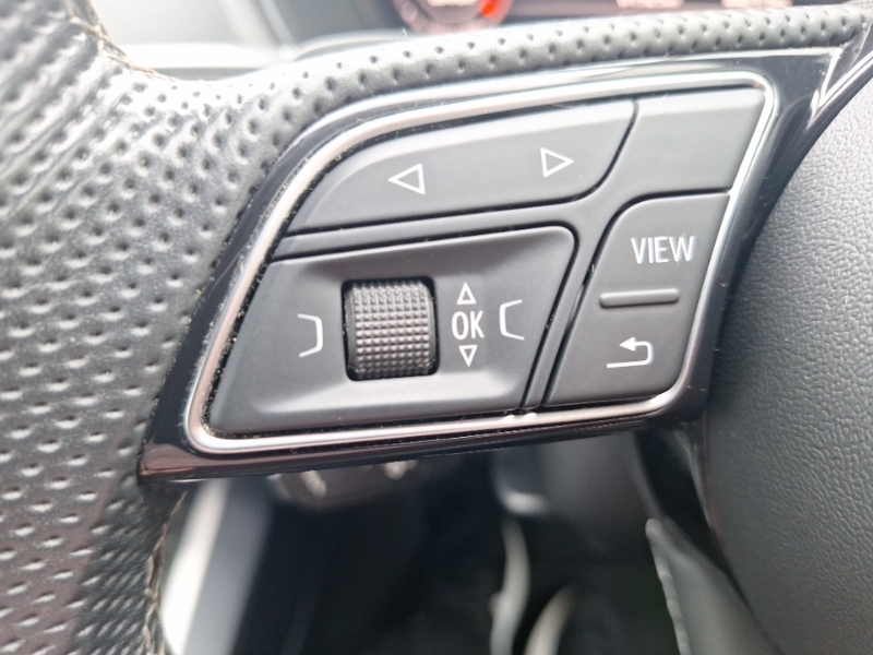 Audi Q2 30 Tfsi Technik  #13