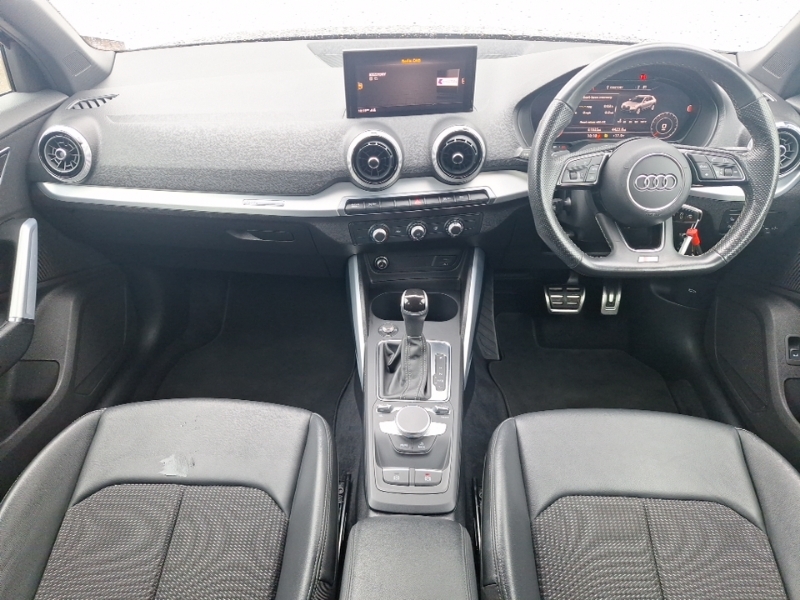Audi Q2 35 Tfsi Black Edition S Tronic Black #3