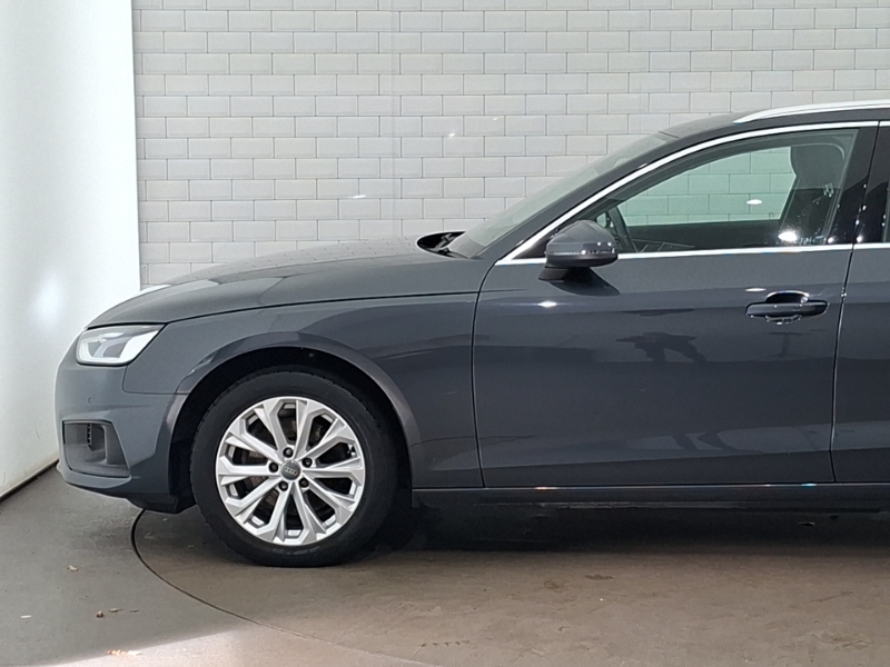 Audi A4 35 Tdi Technik S Tronic White #19