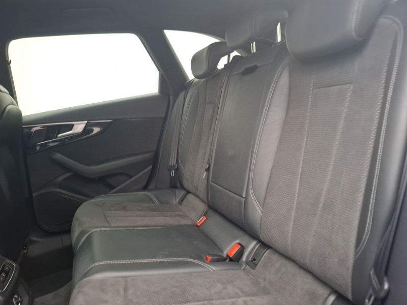 Audi A4 40 Tdi Quattro Black Edition S Tronic LR70FGF Blue #6