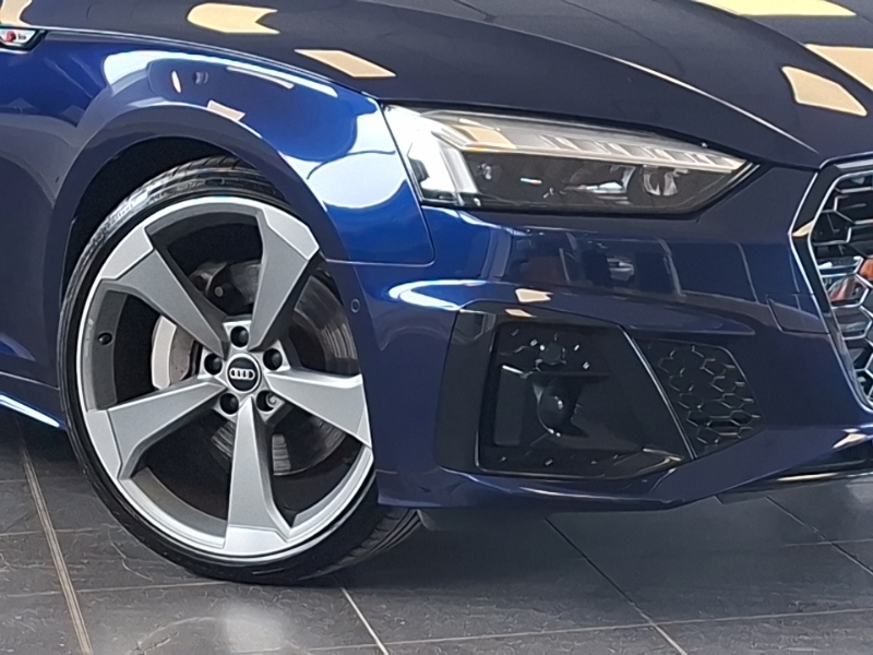 Audi A5 2L Black Edition White #19