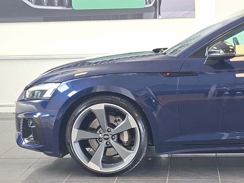 Audi A5 2L Black Edition White #18