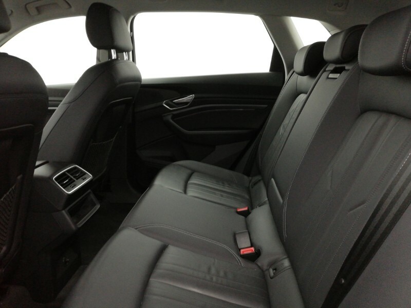 Audi Q8 e tron 250Kw 50 Quattro 95Kwh Sport Grey #6