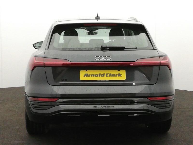 Audi Q8 e tron Black Edition Blue #18