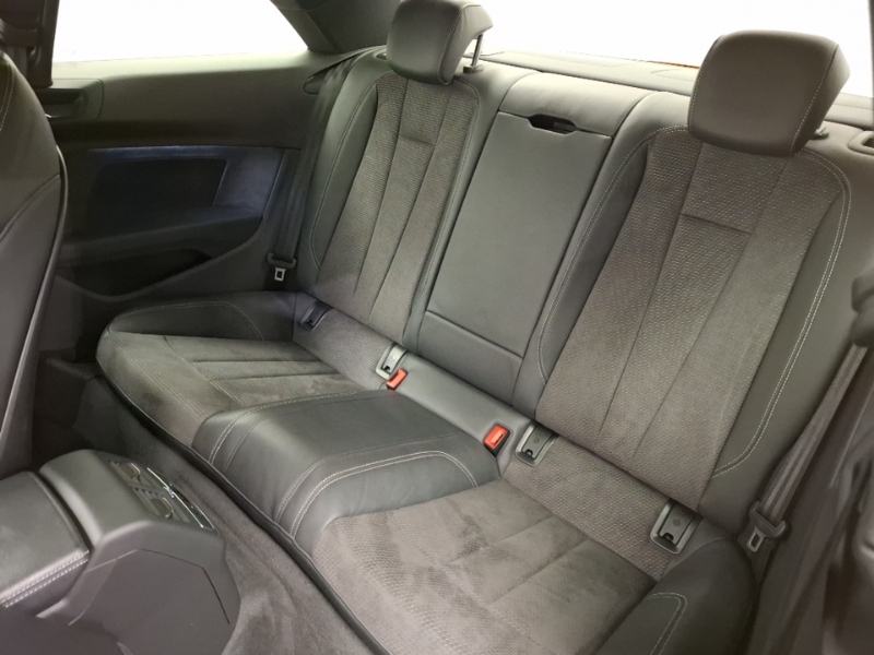 Audi A5 2.0 Tdi S Line Black #6