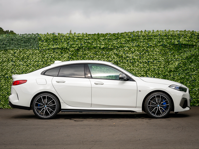 BMW 2 Series M235i Xdrive Step White #3