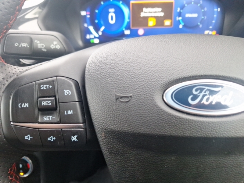 Ford Fiesta Hatchback White #12