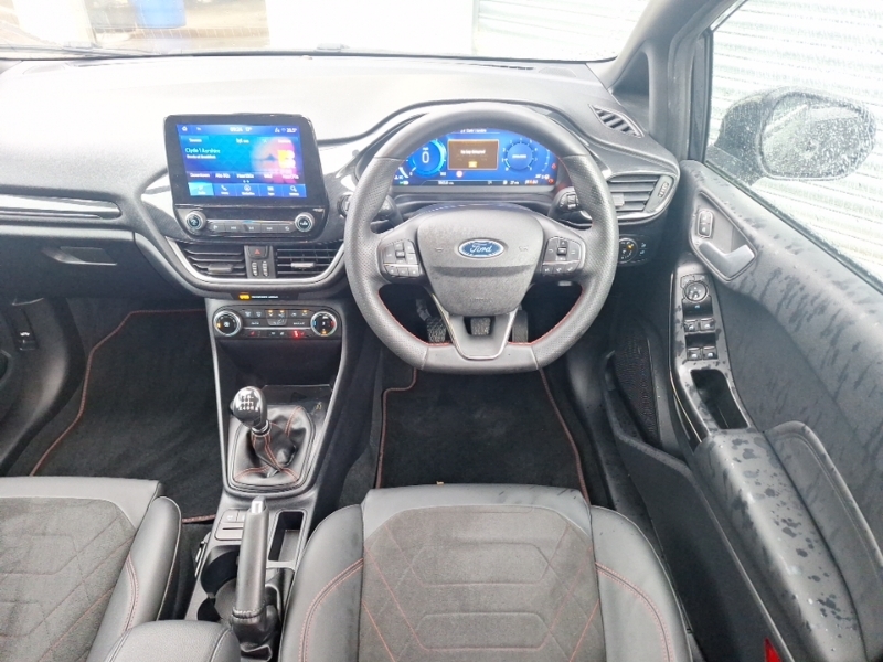Ford Fiesta Hatchback White #8