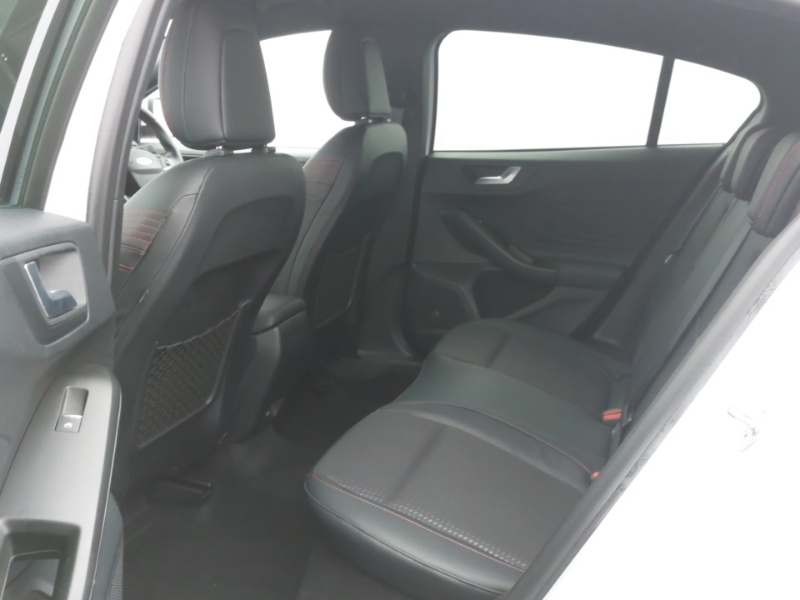 Ford Focus 1.0 Ecoboost Hybrid Mhev 155 St-line X Edition WP70DND White #6