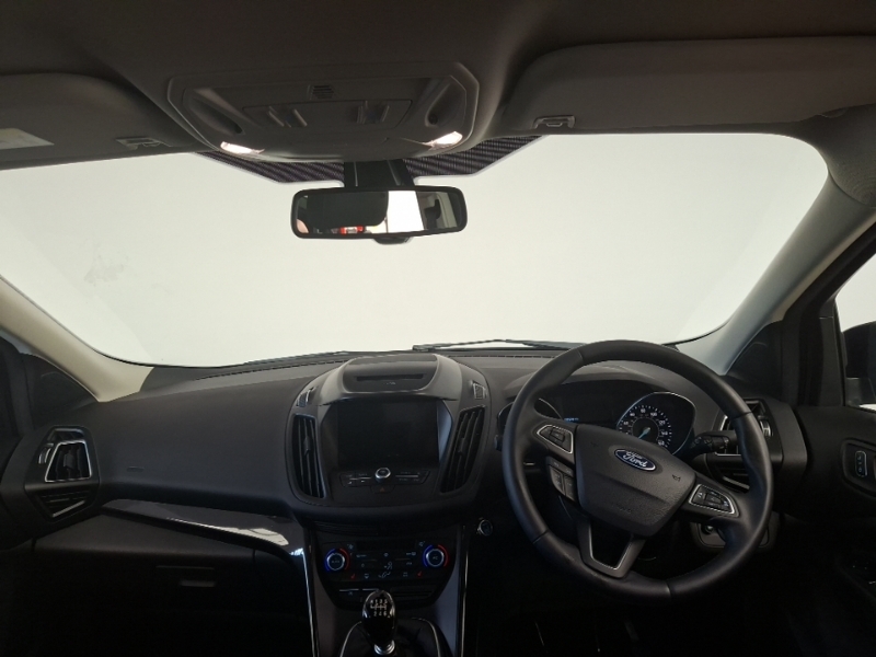 Ford Kuga 2.0 Tdci Titanium X Edition 2Wd Black #3