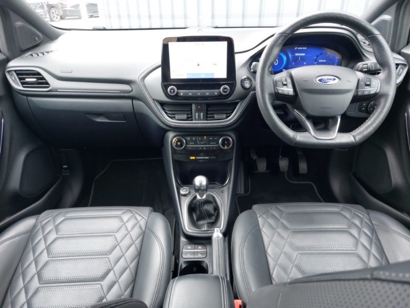 Ford Puma 1.0 Ecoboost Hybrid Mhev 155 St-line Vignale Black #3