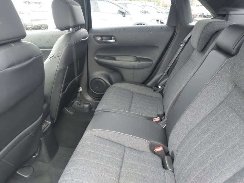 Honda Jazz 1.5 I-mmd Hybrid Advance Ecvt Black #6