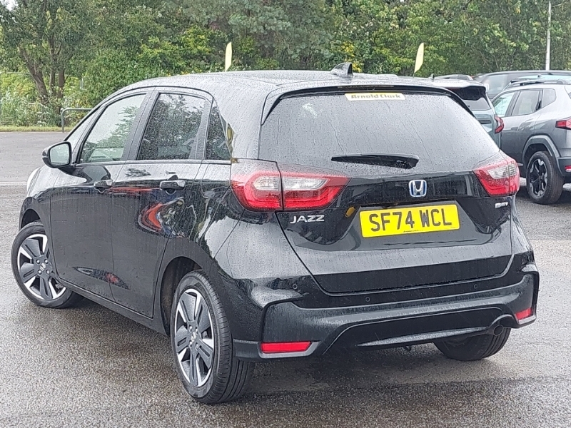 Honda Jazz 1.5 I-mmd Hybrid Advance Ecvt Black #2