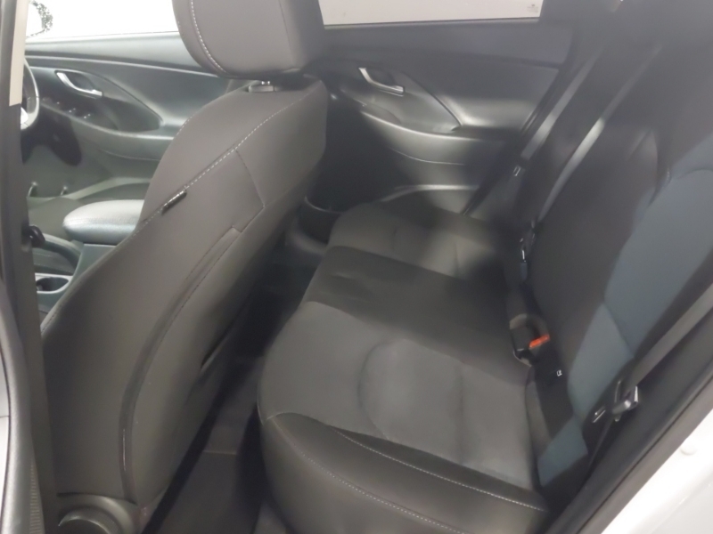 Hyundai I30 1.6 Crdi Se Connect Dct Silver #6