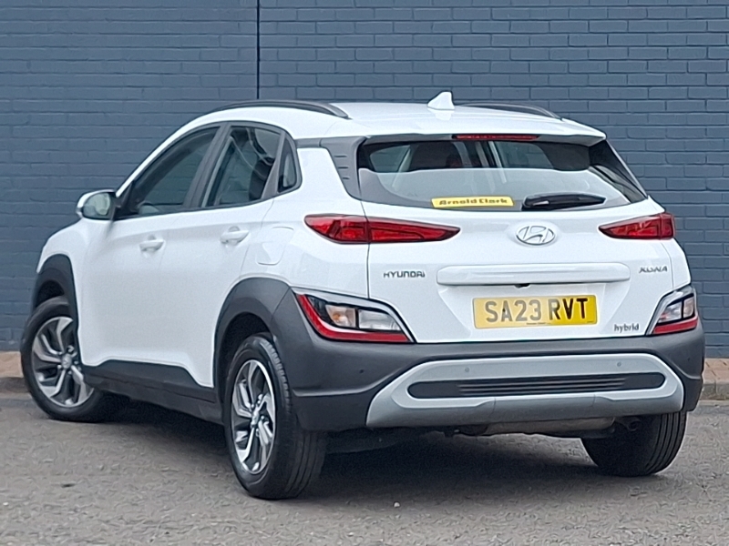 Hyundai Kona 1.6 Gdi Hybrid Se Connect Dct White #2