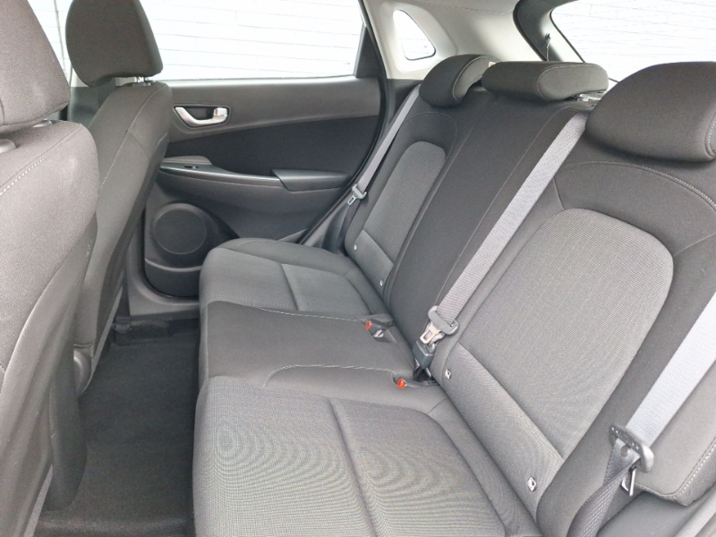 Hyundai Kona 1.6 Gdi Hybrid Se Connect Dct White #6