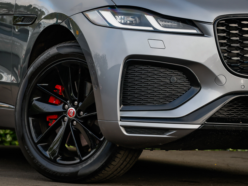 Jaguar F-Pace R-dynamic Hse Blue #19