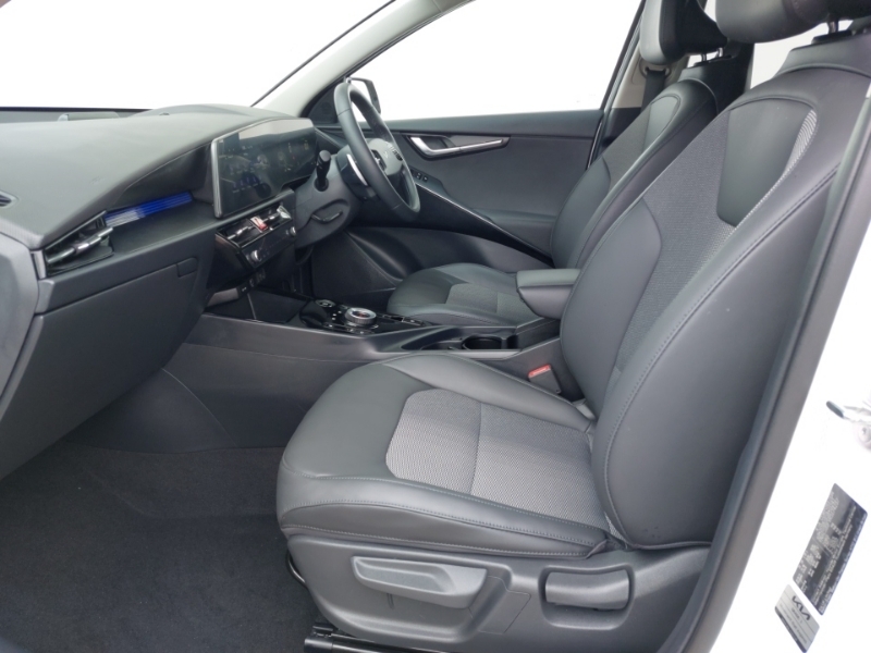 Kia Niro 1.6 Gdi Phev 3 Dct White #5