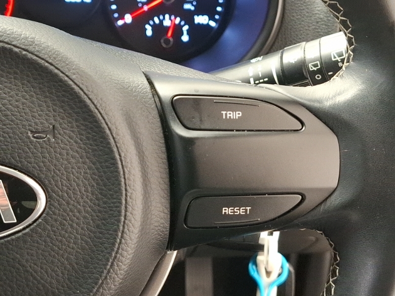 Kia Picanto Hatchback White #13