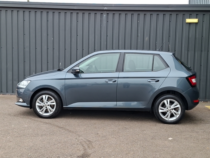 Skoda Fabia 1.0 Tsi Se Dsg Grey #4