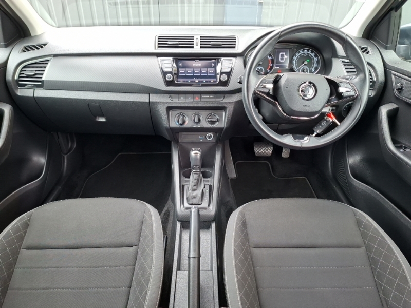 Skoda Fabia 1.0 Tsi Se Dsg Grey #3