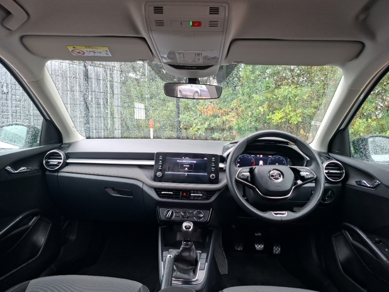 Skoda Fabia 1.0 Mpi 80 Colour Edition White #3