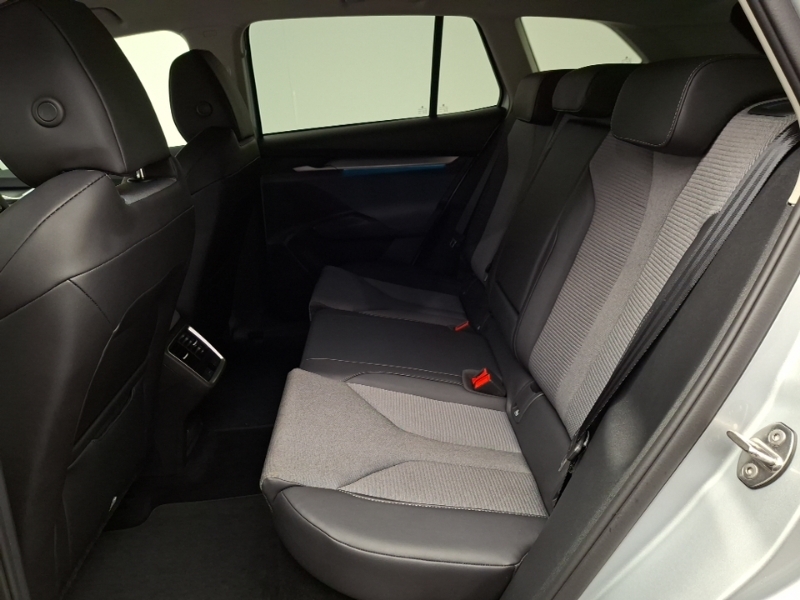 Skoda ENYAQ 150Kw 60 Se L 63Kwh Silver #6