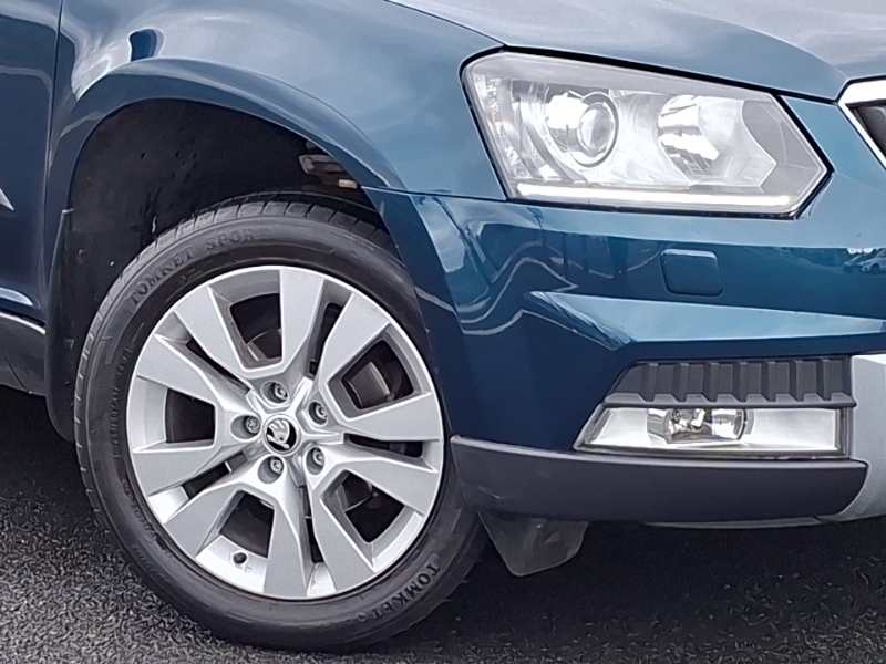 Skoda Yeti Hatchback #20