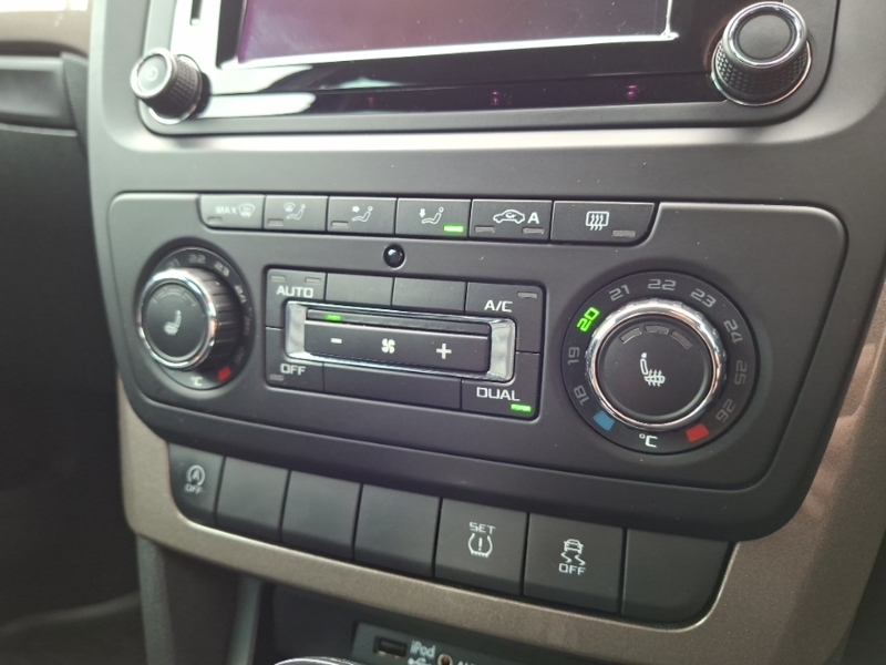 Skoda Yeti Hatchback #15