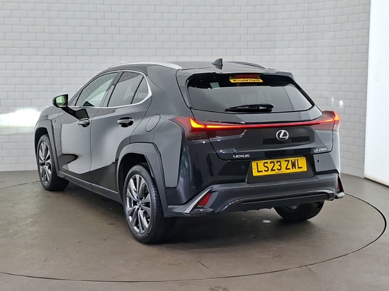 Lexus UX 250H 2.0 F-sport Design Cvt Black #2