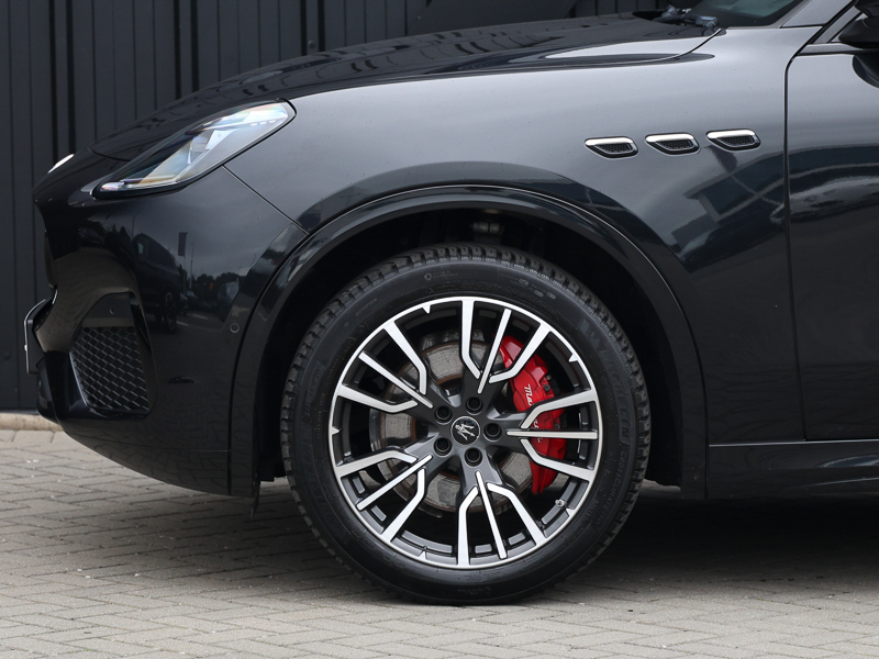 Maserati Grecale Modena Black #17
