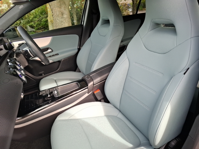 Mercedes-Benz A Class A180 Amg Line Executive SV24KFA Black #5