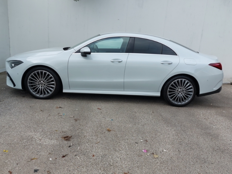 Mercedes-Benz CLA Class Cla 200 Amg Line Premium Tip White #4