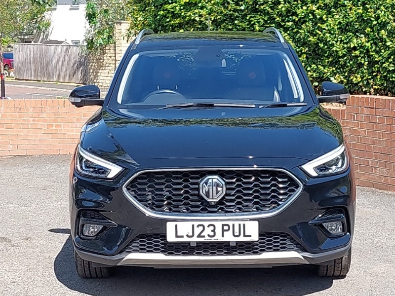 MG ZS Trophy Connect Black #14