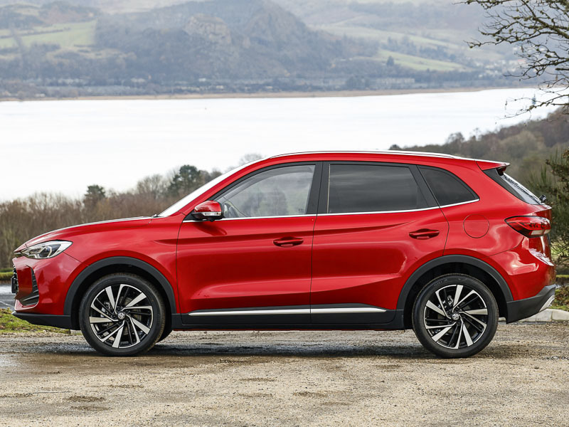 MG ZS 1.5 Hybrid Trophy Red #4