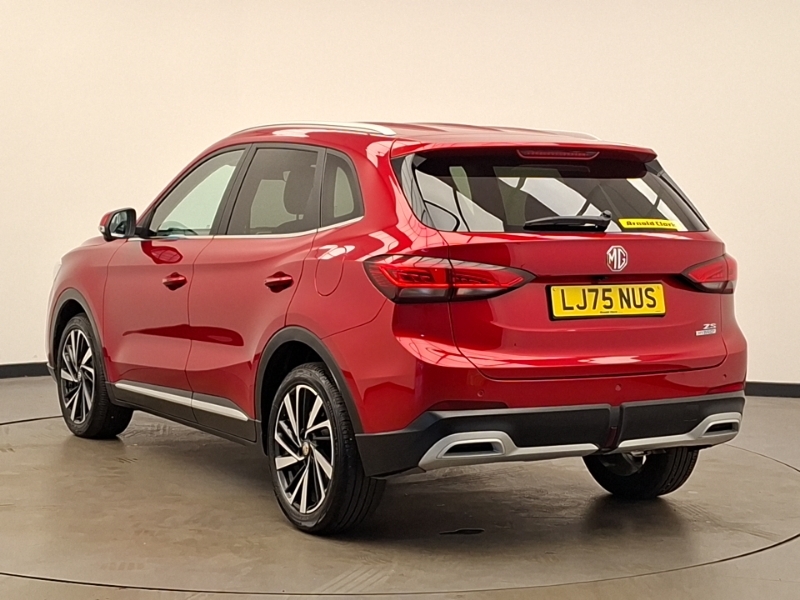 MG ZS 1.5 Hybrid Trophy Red #2