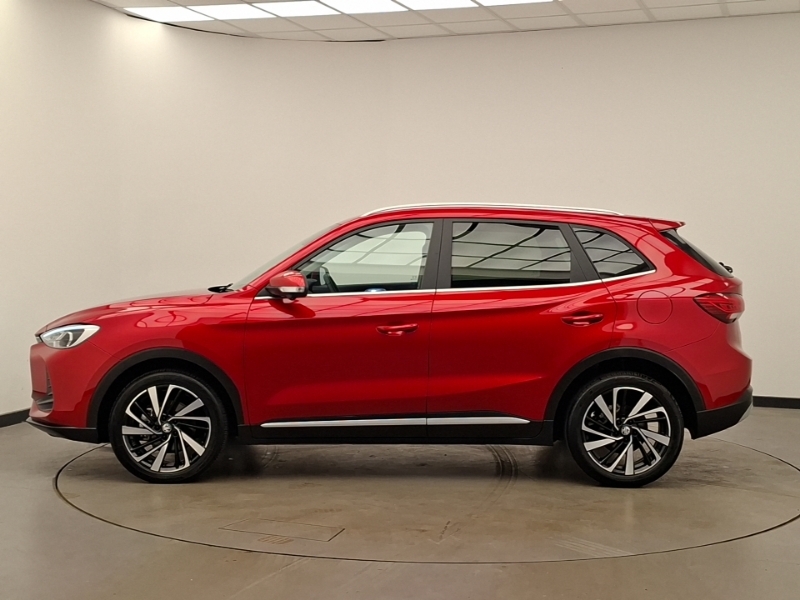 MG ZS 1.5 Hybrid Trophy Red #4