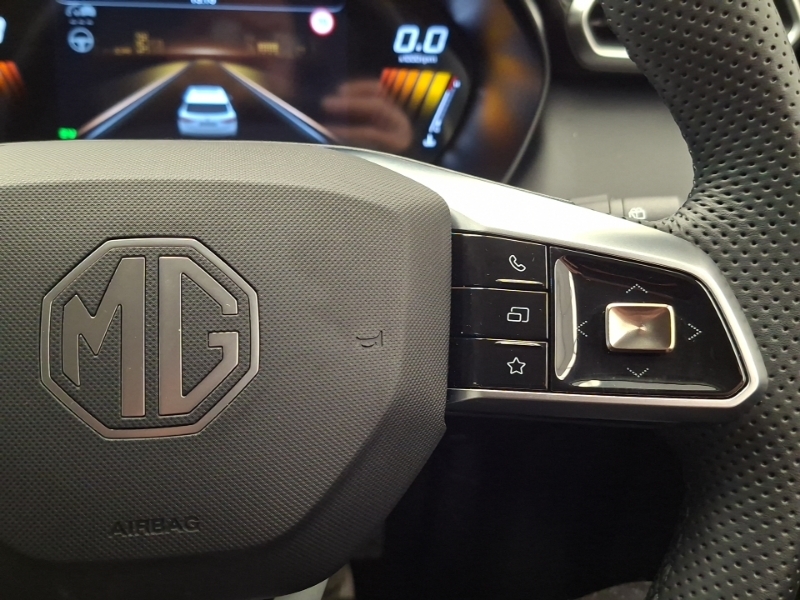 MG ZS 1.5 Se  #13