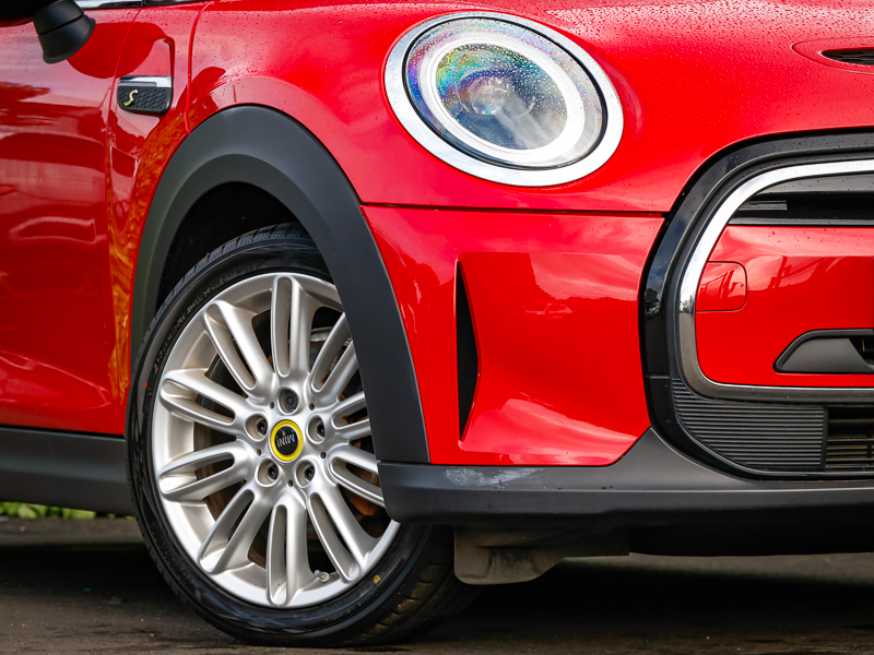 Mini Hatch Cooper Exclusive Steptronic Euro 6 Red #20