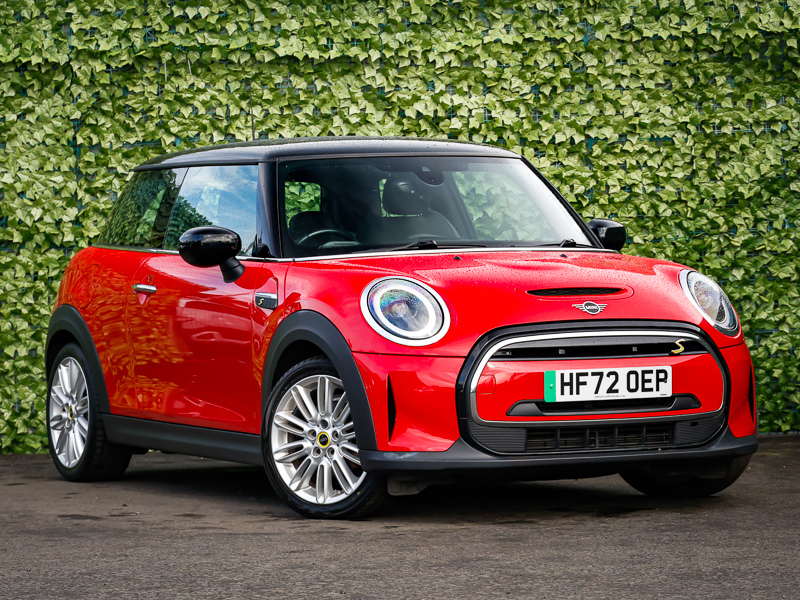 Mini Hatch 135Kw Cooper S Level 2 33Kwh Red