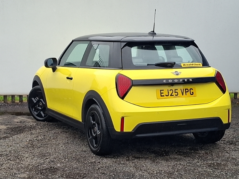 Mini Hatch 1.5 C Classic Level 1 Yellow #2