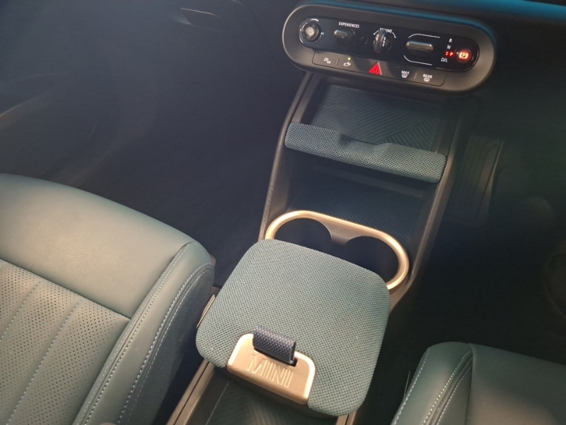 Mini Countryman E Classic Black #15