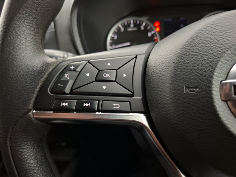 Nissan Juke Tekna Grey #12