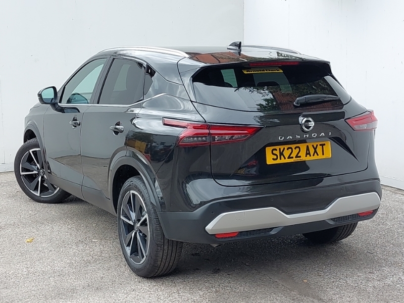Nissan Qashqai 1.3 Dig-t Mh Tekna Black #2