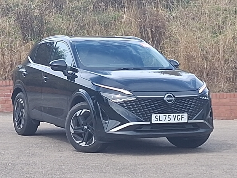 Nissan Qashqai 1.3 Dig-t Mh N-connecta Black